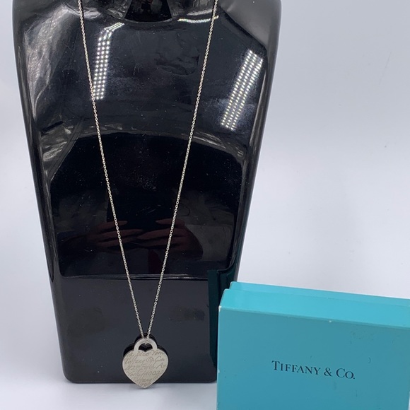 Authentic Tiffany & Co Silver 727 Fifth Ave Address Heart Tag Pendant Necklace - Picture 9 of 9